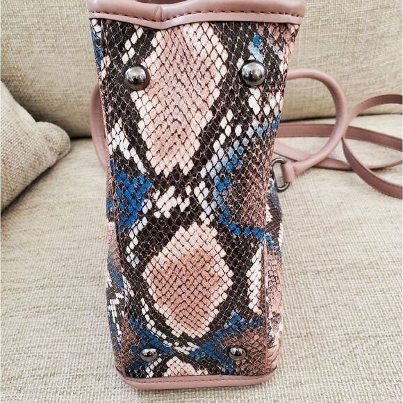 LIKE DREAMS Cortez Snakeskin Handbag - Picture 5 of 11
